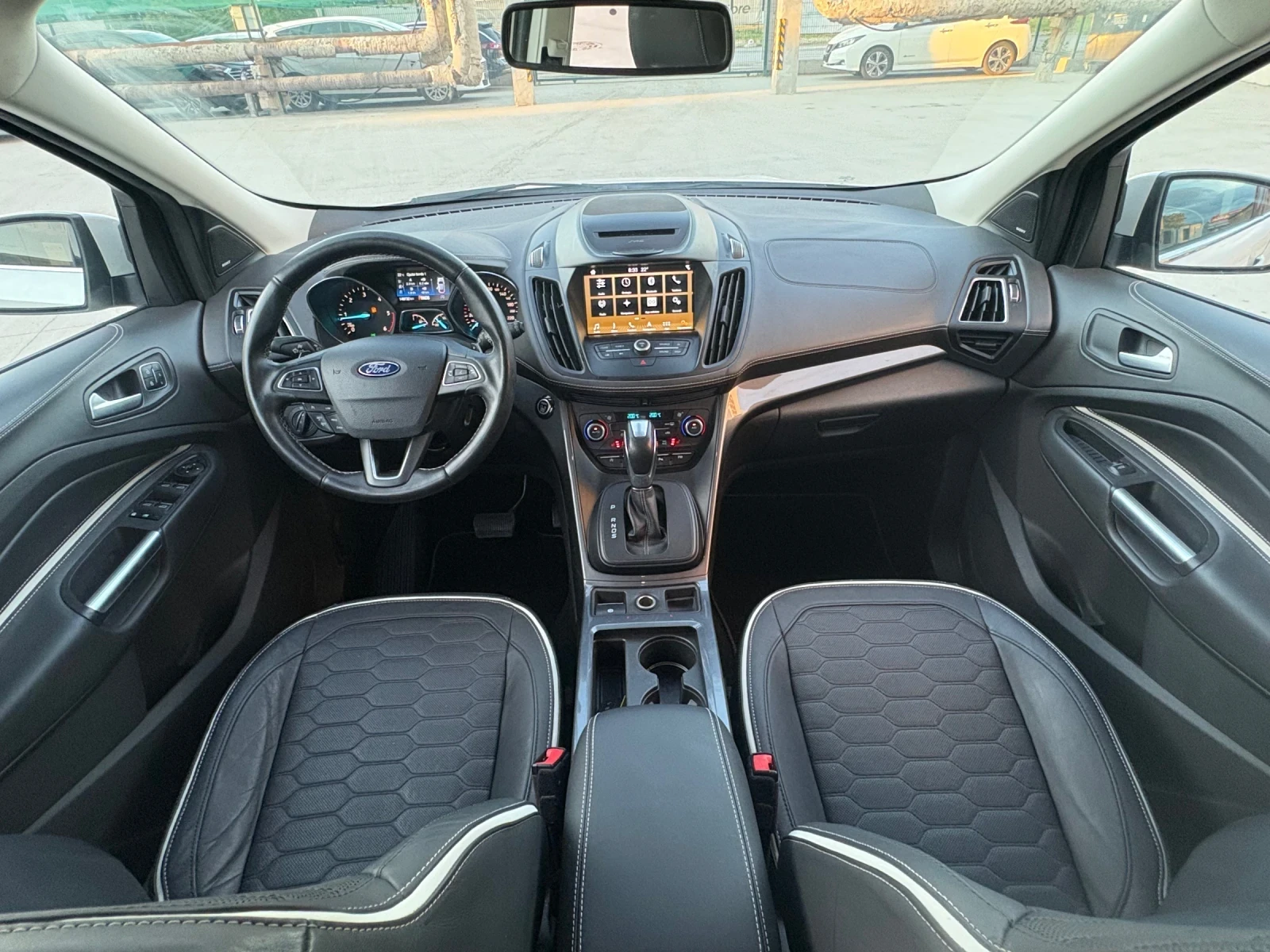 Ford Kuga Vignale AWD 180kc Automatic 148x km!!!, снимка 17 - Автомобили и джипове - 56120245