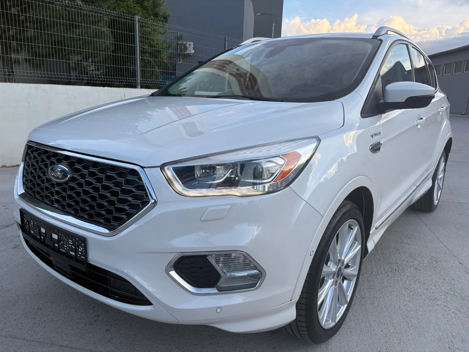 Ford Kuga Vignale AWD 180kc Automatic 148x km!!!