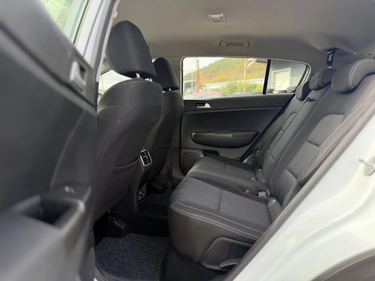 Kia Sportage 1.6i FACELIFT | Mobile.bg � ����������� 11