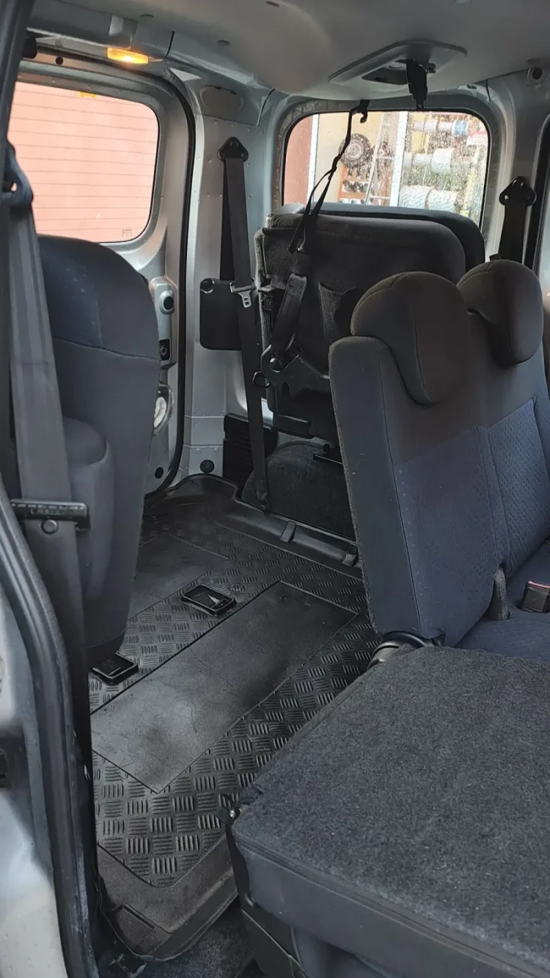 Nissan NV200 1.6i EVALIA, снимка 7 - Бусове и автобуси - 48859061