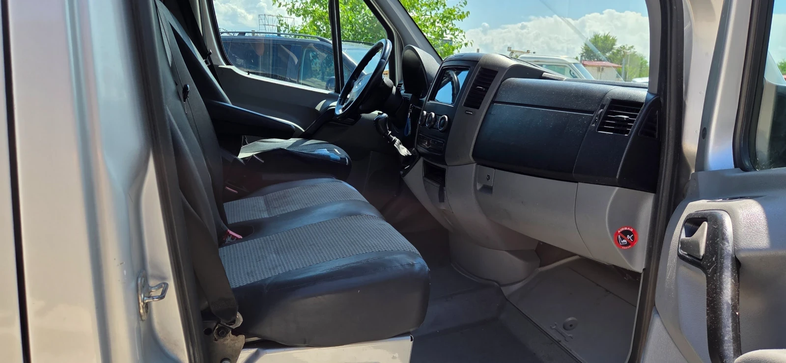 Mercedes-Benz Sprinter 211, снимка 12 - Бусове и автобуси - 55152888
