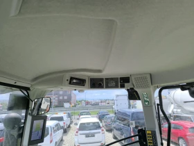 Трактор Claas AXION 800, снимка 11