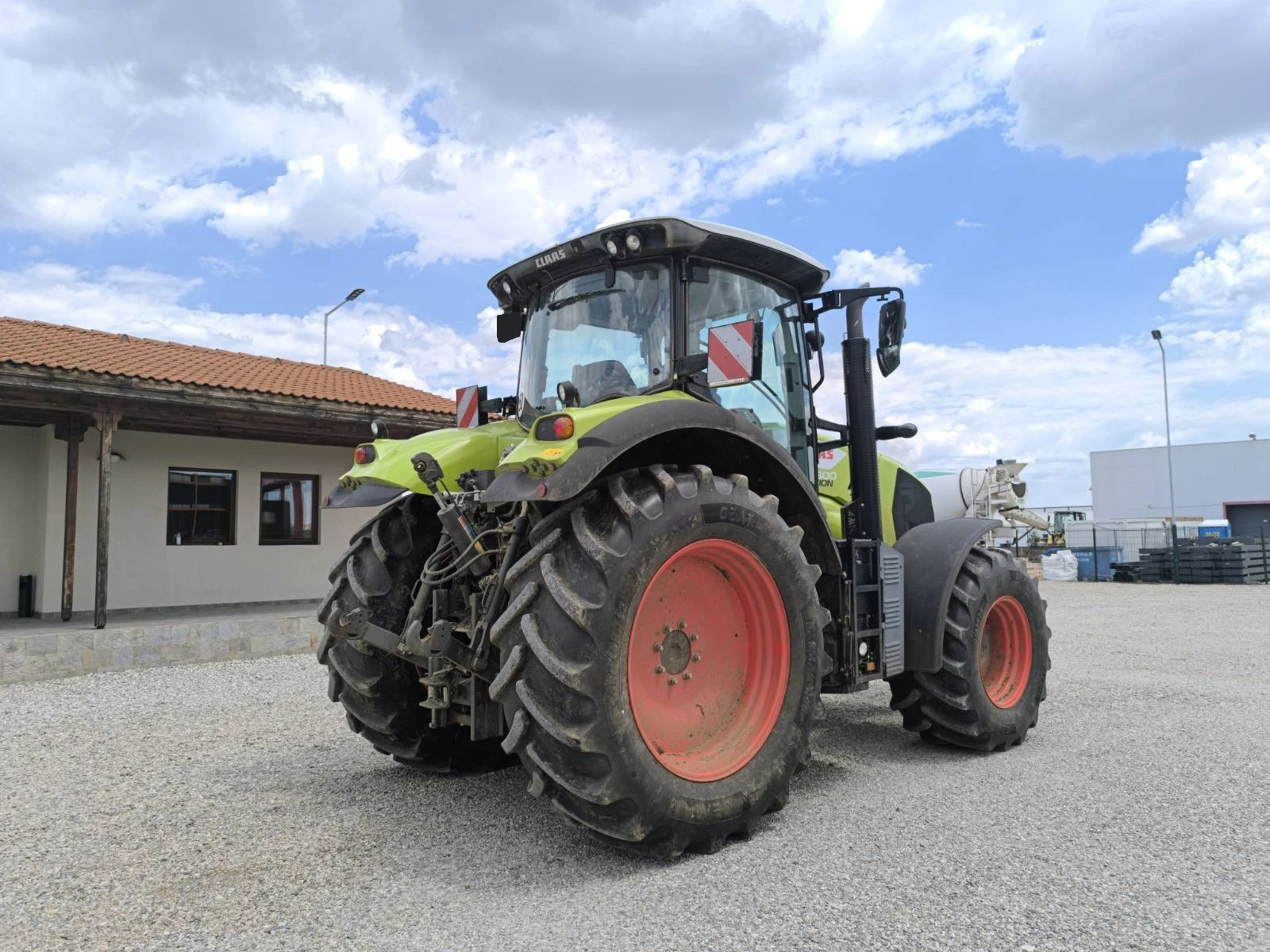 Трактор Claas AXION 800, снимка 7 - Селскостопанска техника - 54959247