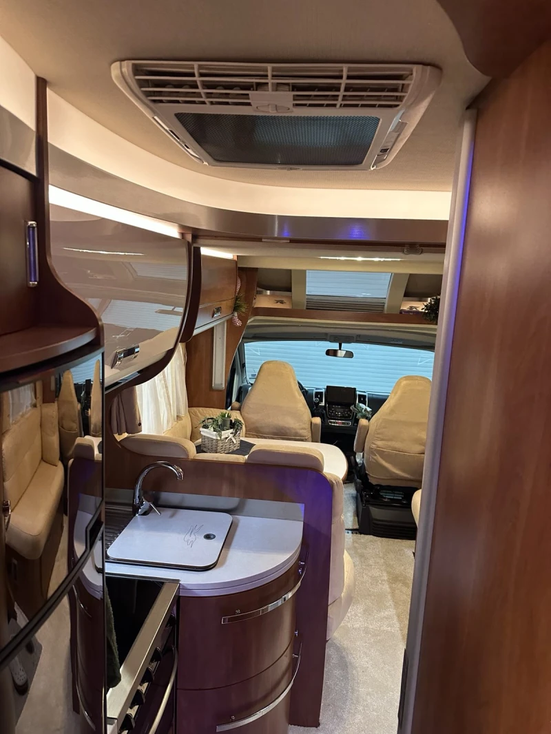 Кемпер Laika KREOS 4009, снимка 14 - Каравани и кемпери - 52829718