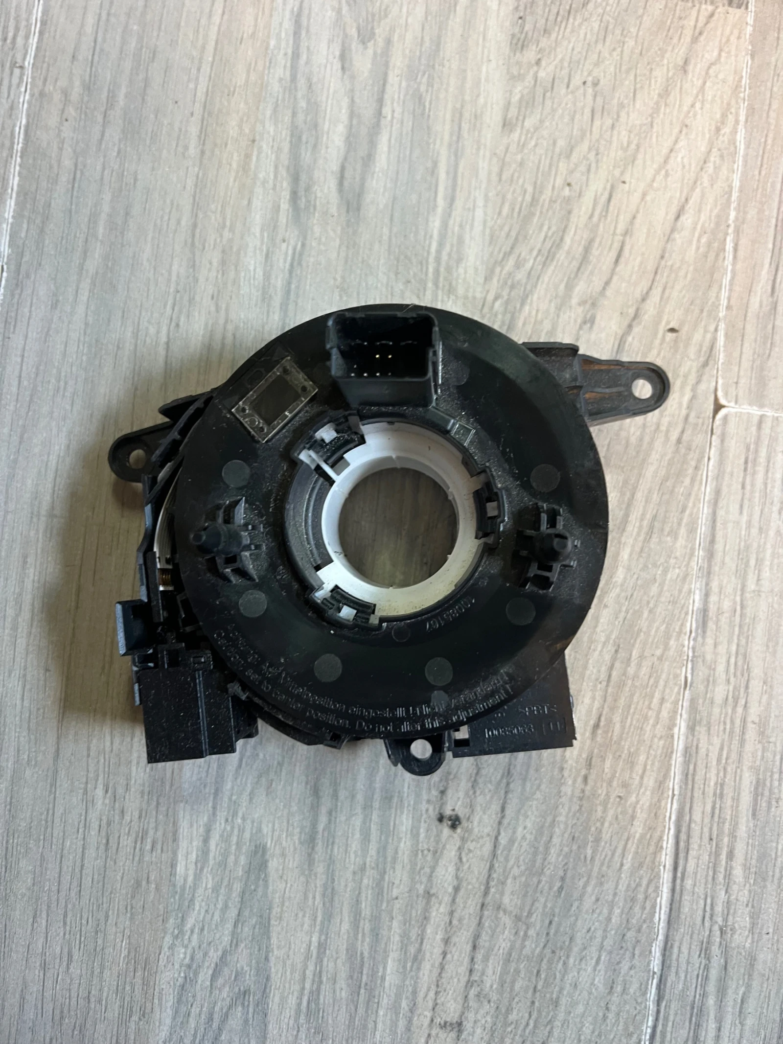 6RA959653A  ������ ����� VW T-CROSS  6RA.959.653.A | Mobile.bg � ����������� 1