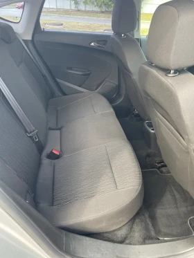 Opel Astra 1.4 Turbo 140hp sedan, снимка 4