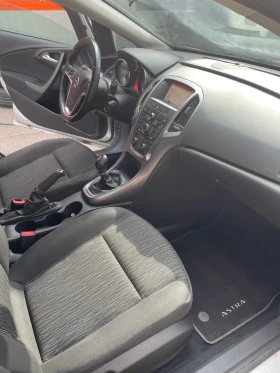 Opel Astra 1.4 Turbo 140hp sedan, снимка 10
