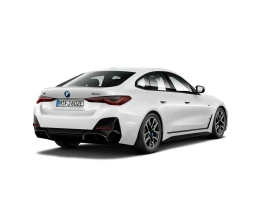     BMW i4 M50  