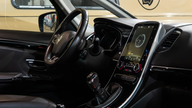 Renault Espace 7 места от Италия, снимка 10 - Автомобили и джипове - 46447288