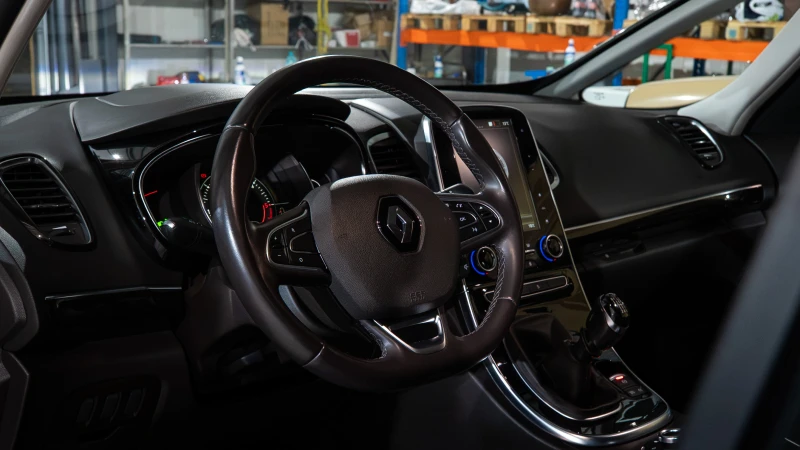 Renault Espace 7 места от Италия, снимка 7 - Автомобили и джипове - 46447288