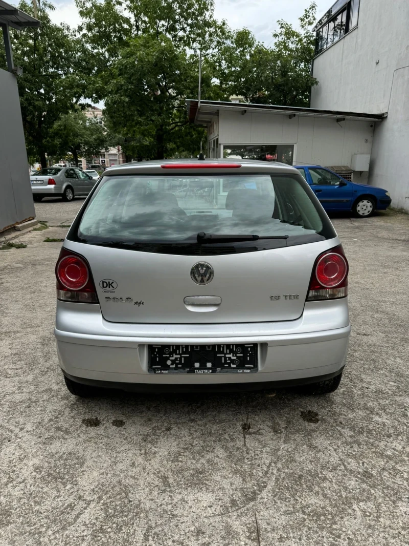 VW Polo, снимка 6 - Автомобили и джипове - 46878506