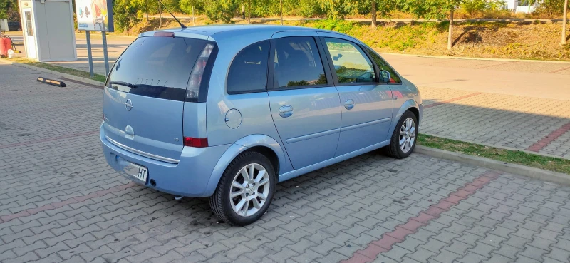 Opel Meriva, снимка 3 - Автомобили и джипове - 47009141