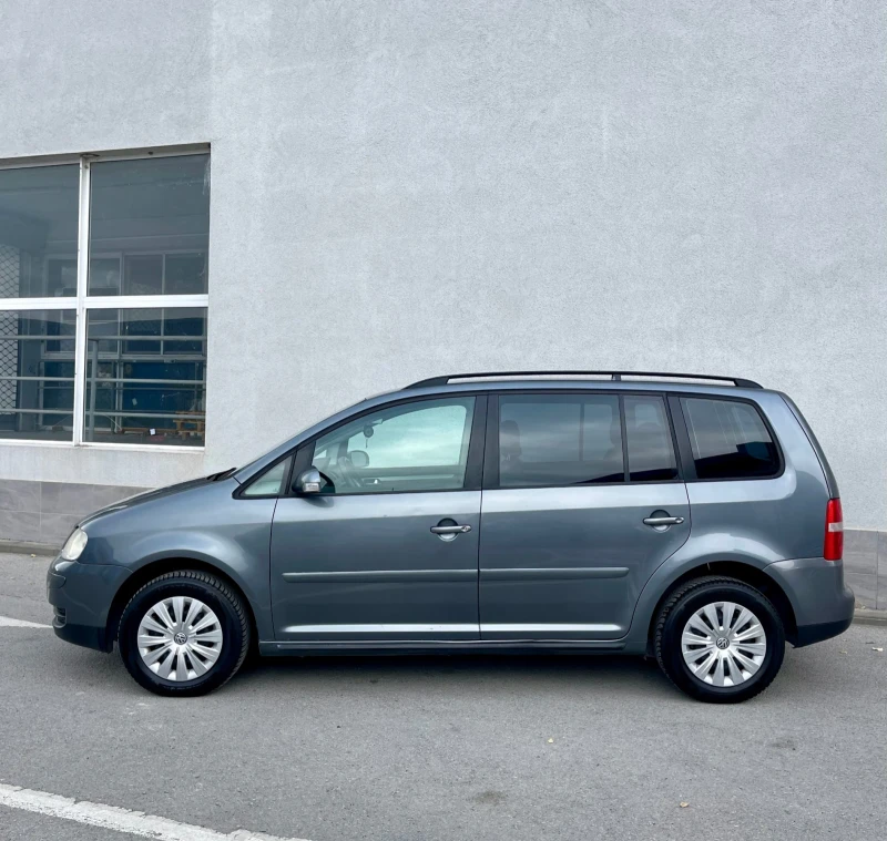 VW Touran 1.9 105, снимка 2 - Автомобили и джипове - 47458930