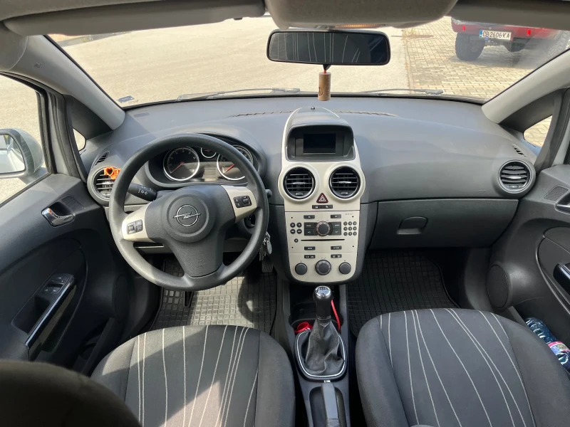 Opel Corsa 1.2 16V 4цил., снимка 5 - Автомобили и джипове - 48577319