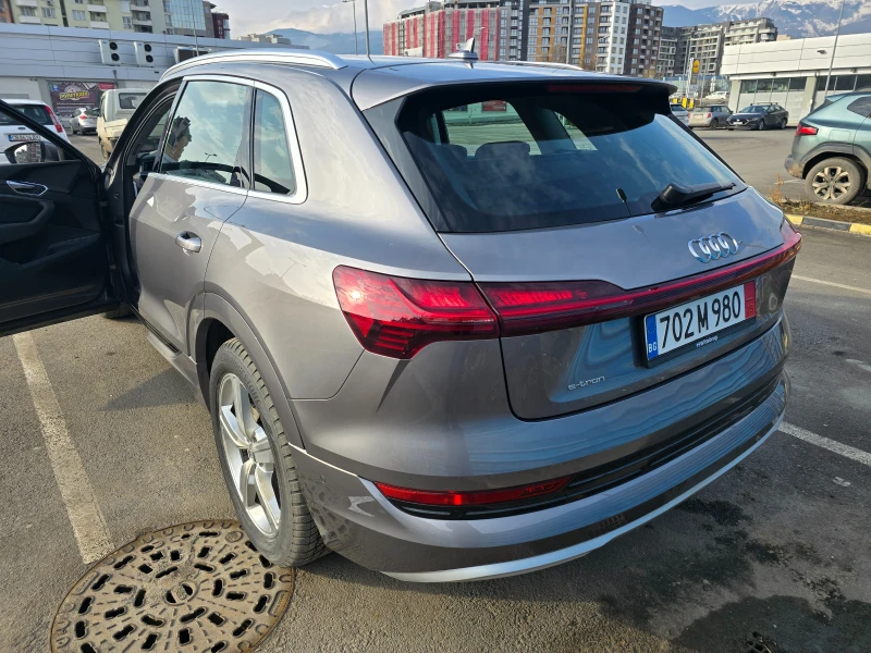 Audi E-Tron, снимка 2 - Автомобили и джипове - 49298799