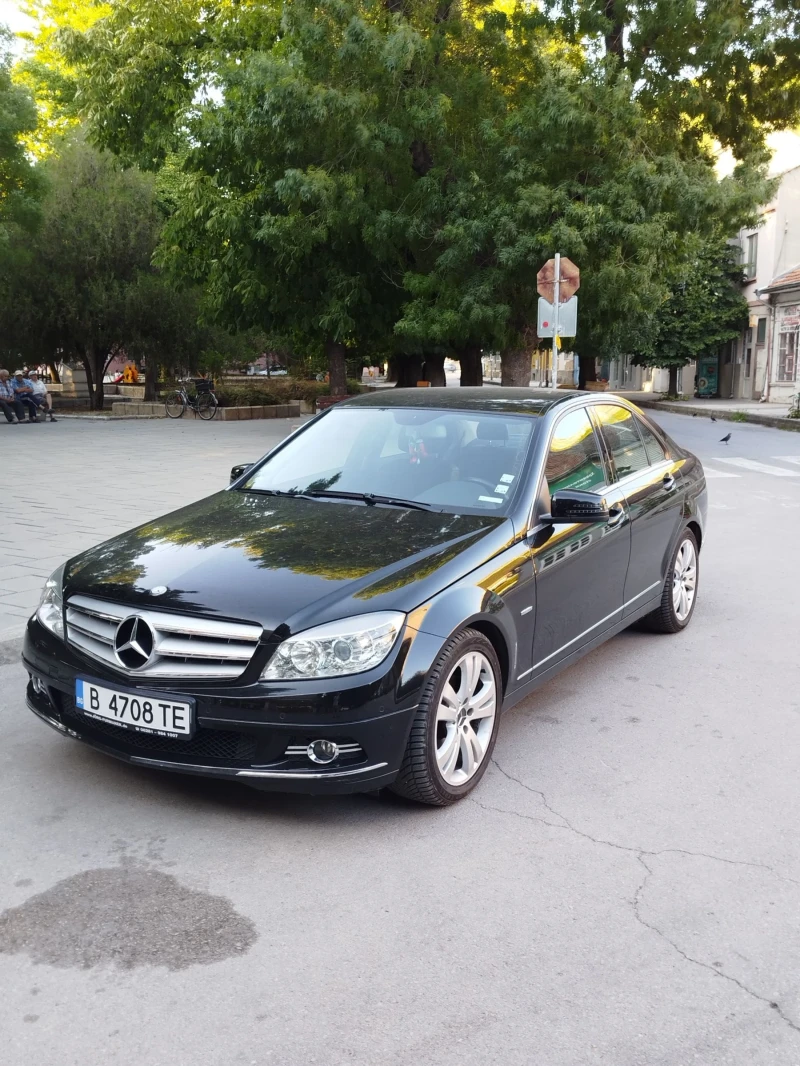 Mercedes-Benz C 220 Avantgarde , снимка 4 - Автомобили и джипове - 52277889