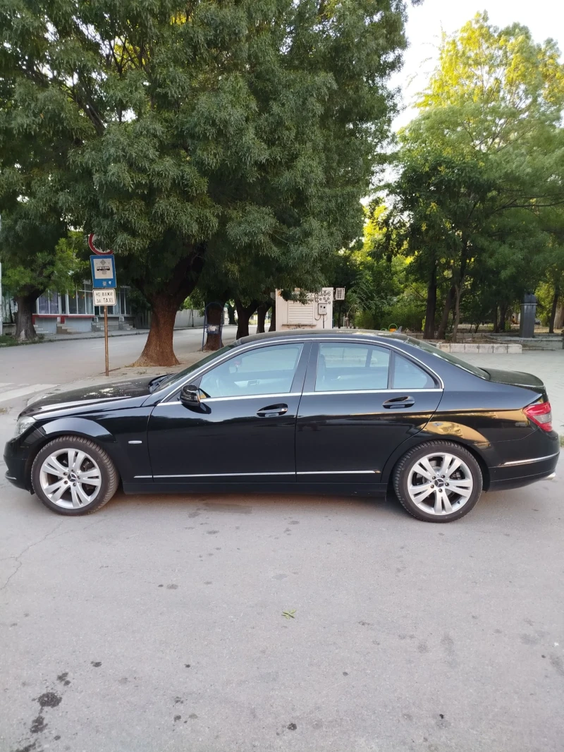 Mercedes-Benz C 220 Avantgarde , снимка 3 - Автомобили и джипове - 52277889