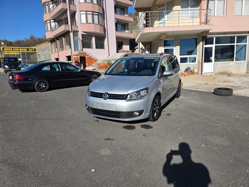 VW Touran, снимка 8 - Автомобили и джипове - 52569601