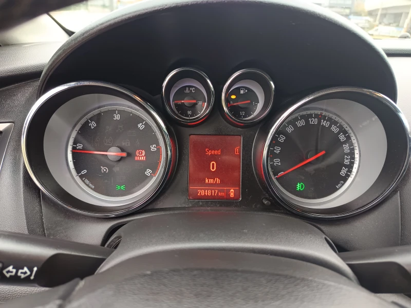 Opel Astra 1.7CDTI  COSMO, снимка 14 - Автомобили и джипове - 52321606