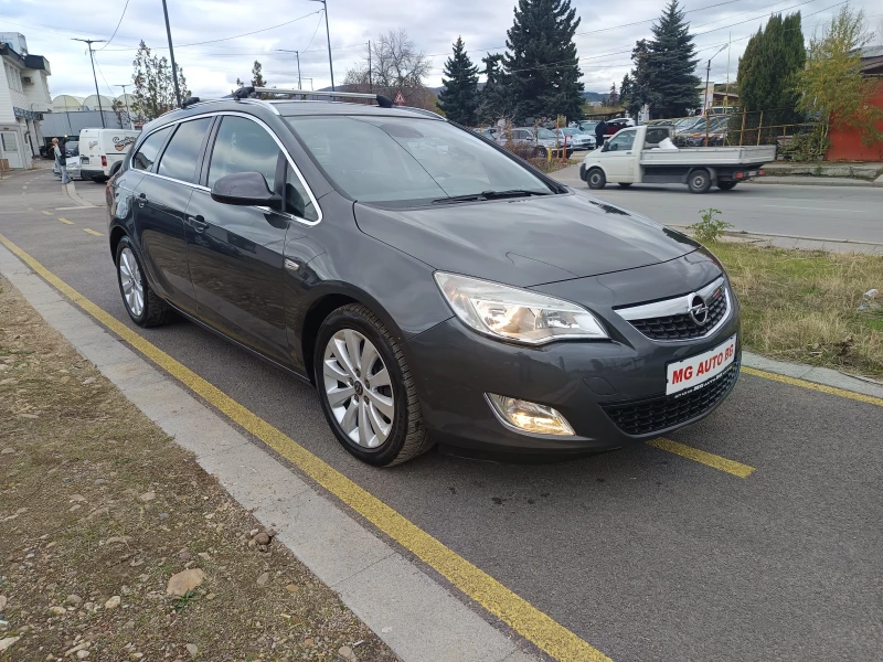 Opel Astra 1.7CDTI  COSMO, снимка 2 - Автомобили и джипове - 52321606