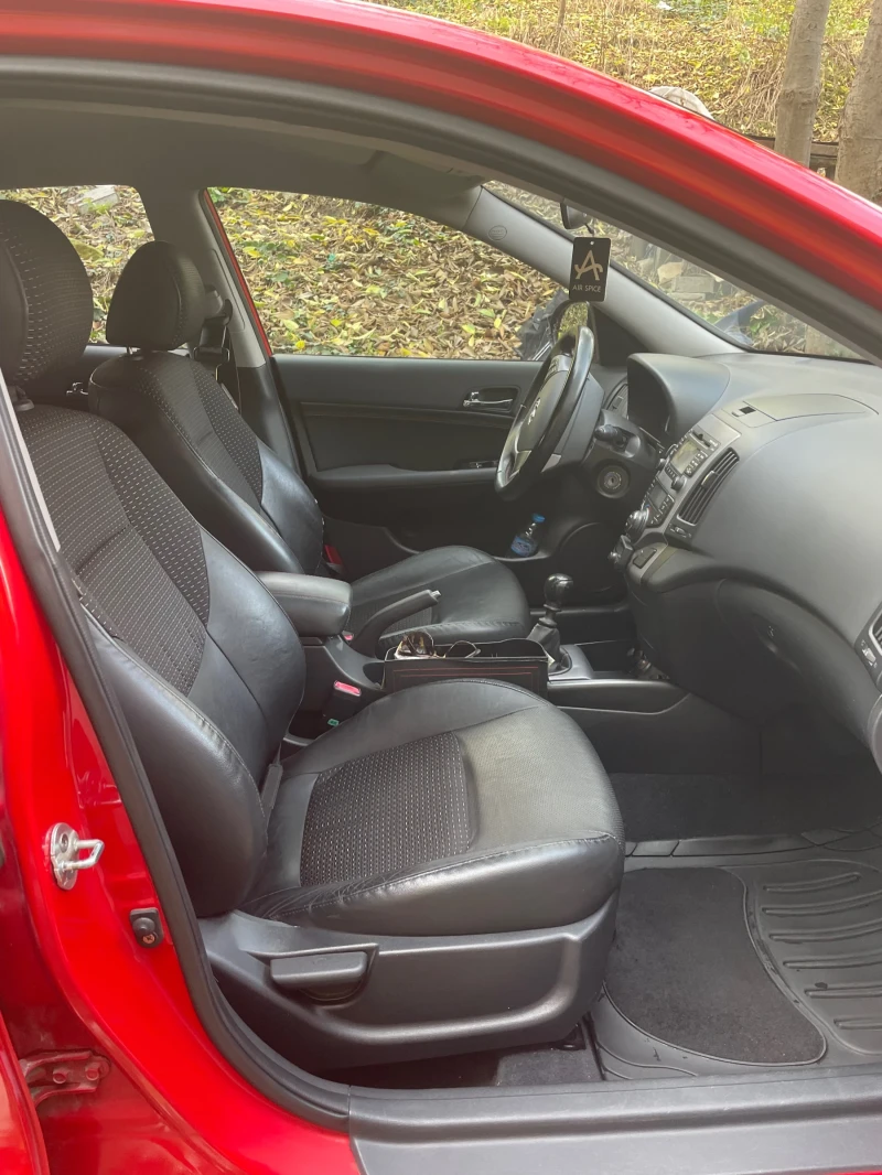 Hyundai I30, снимка 8 - Автомобили и джипове - 52795415