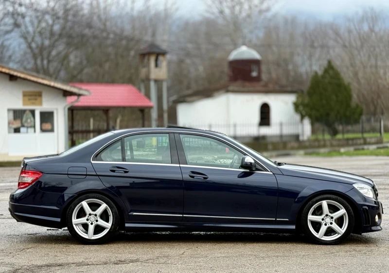 Mercedes-Benz C 320 4х4* Navi* AMG* XENON, снимка 4 - Автомобили и джипове - 53077973