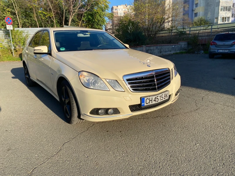 Mercedes-Benz E 200, снимка 3 - Автомобили и джипове - 53218299
