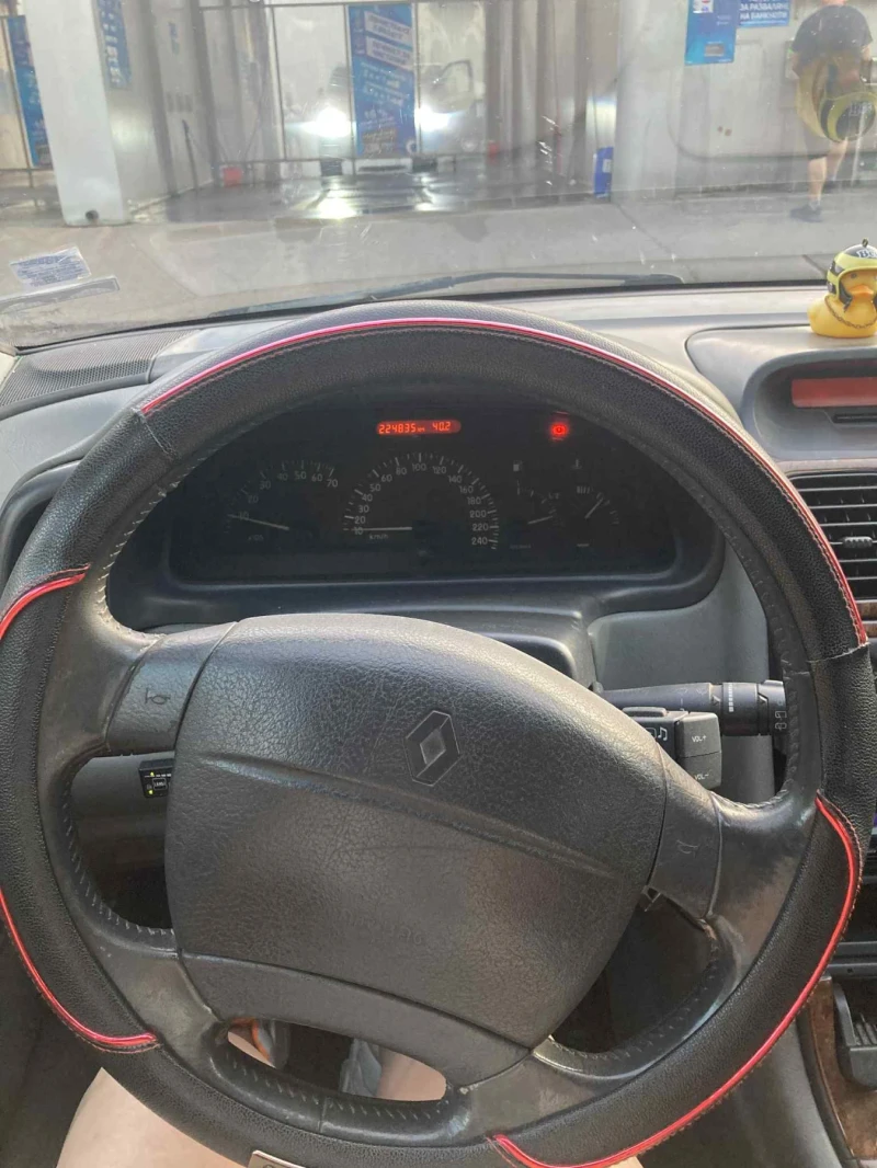 Renault Laguna, снимка 7 - Автомобили и джипове - 53599236