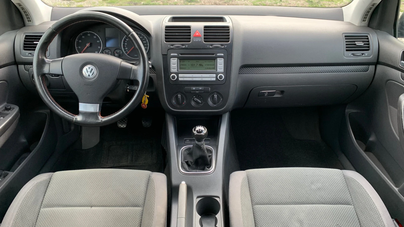 VW Golf 1.6i* 102hp* TOP - изображение 10