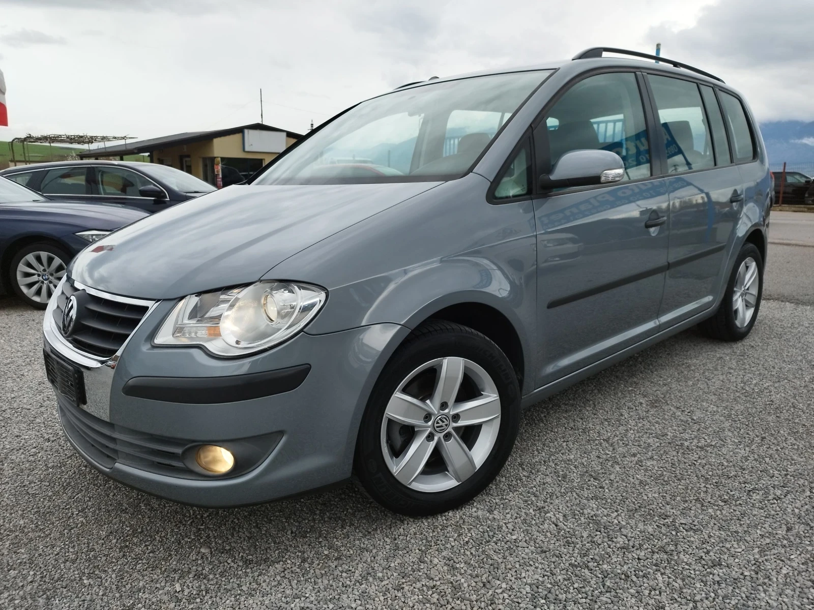VW Touran 1.6I 102кс | Mobile.bg — изображение 1