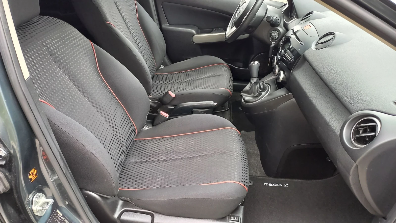 Mazda 2 1, 5i 102. | Mobile.bg   12