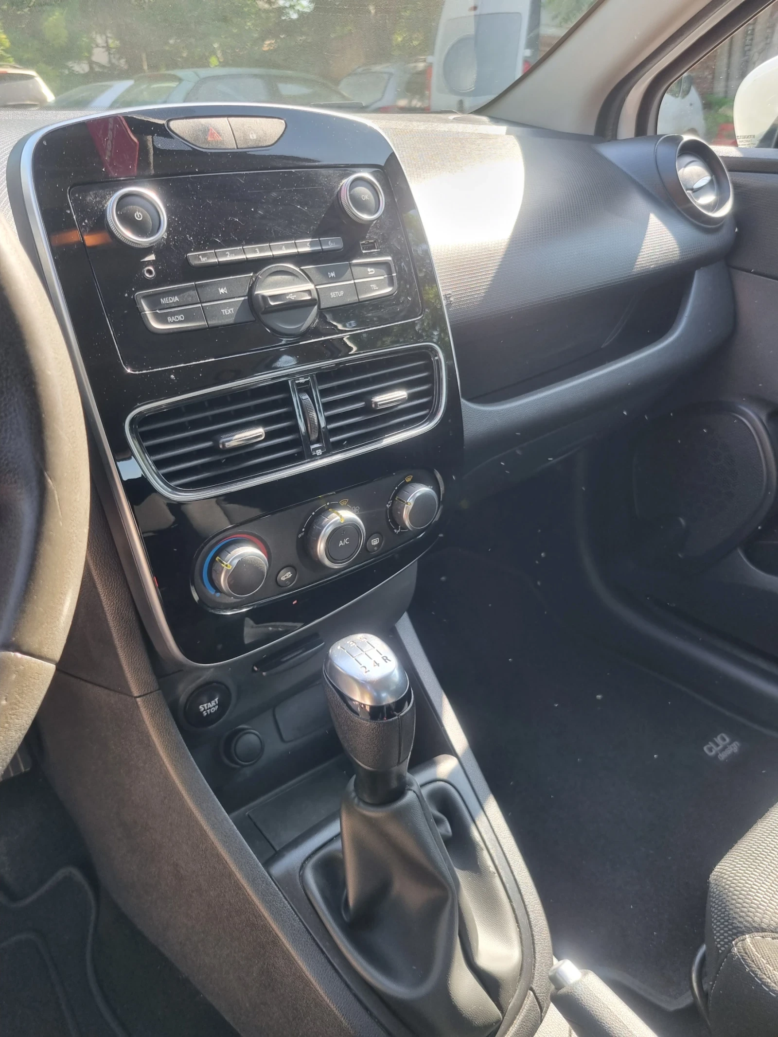 Renault Clio  - изображение 8