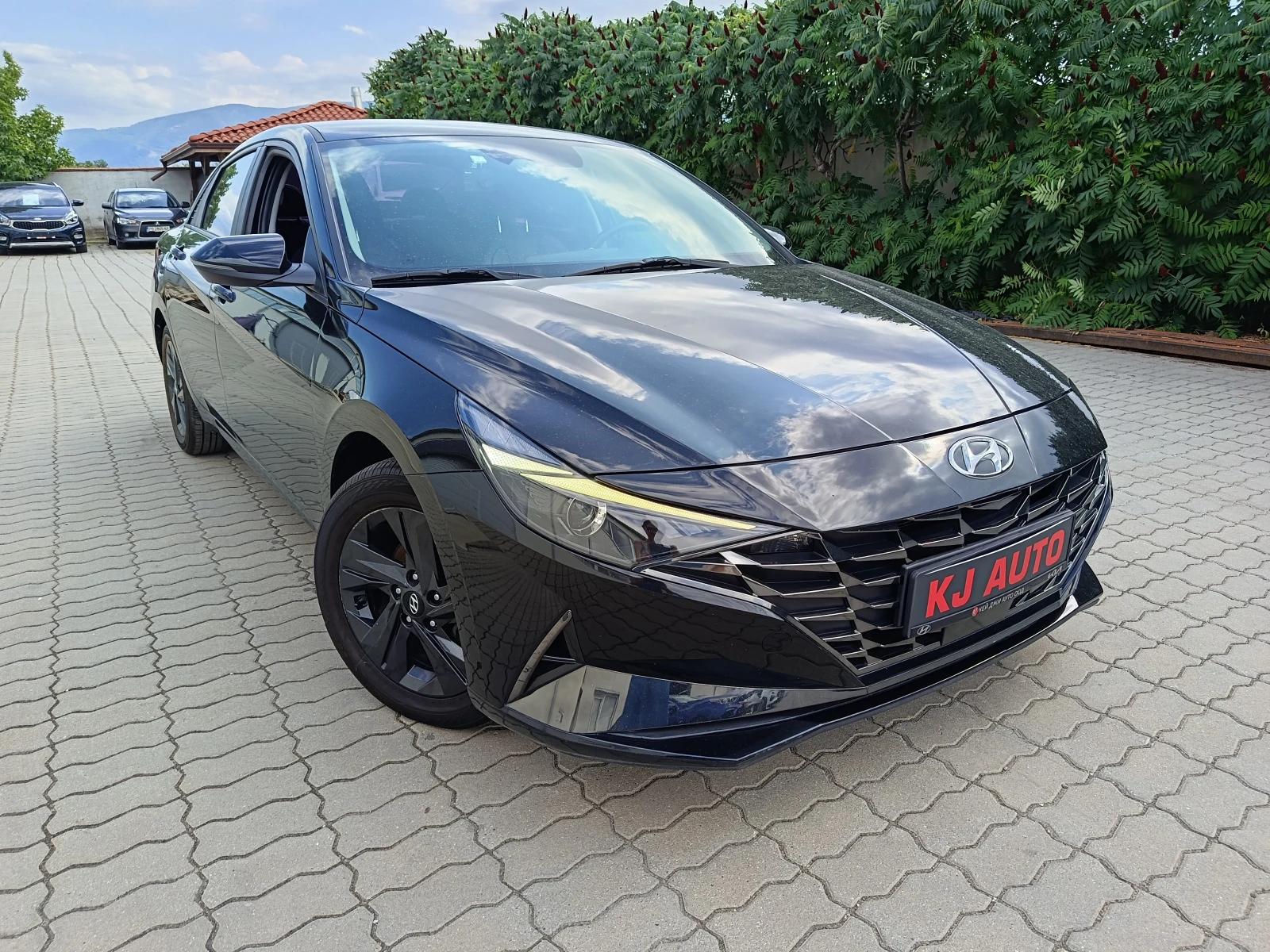 Hyundai Elantra CN7 HYBRID, снимка 2 - Автомобили и джипове - 54770133