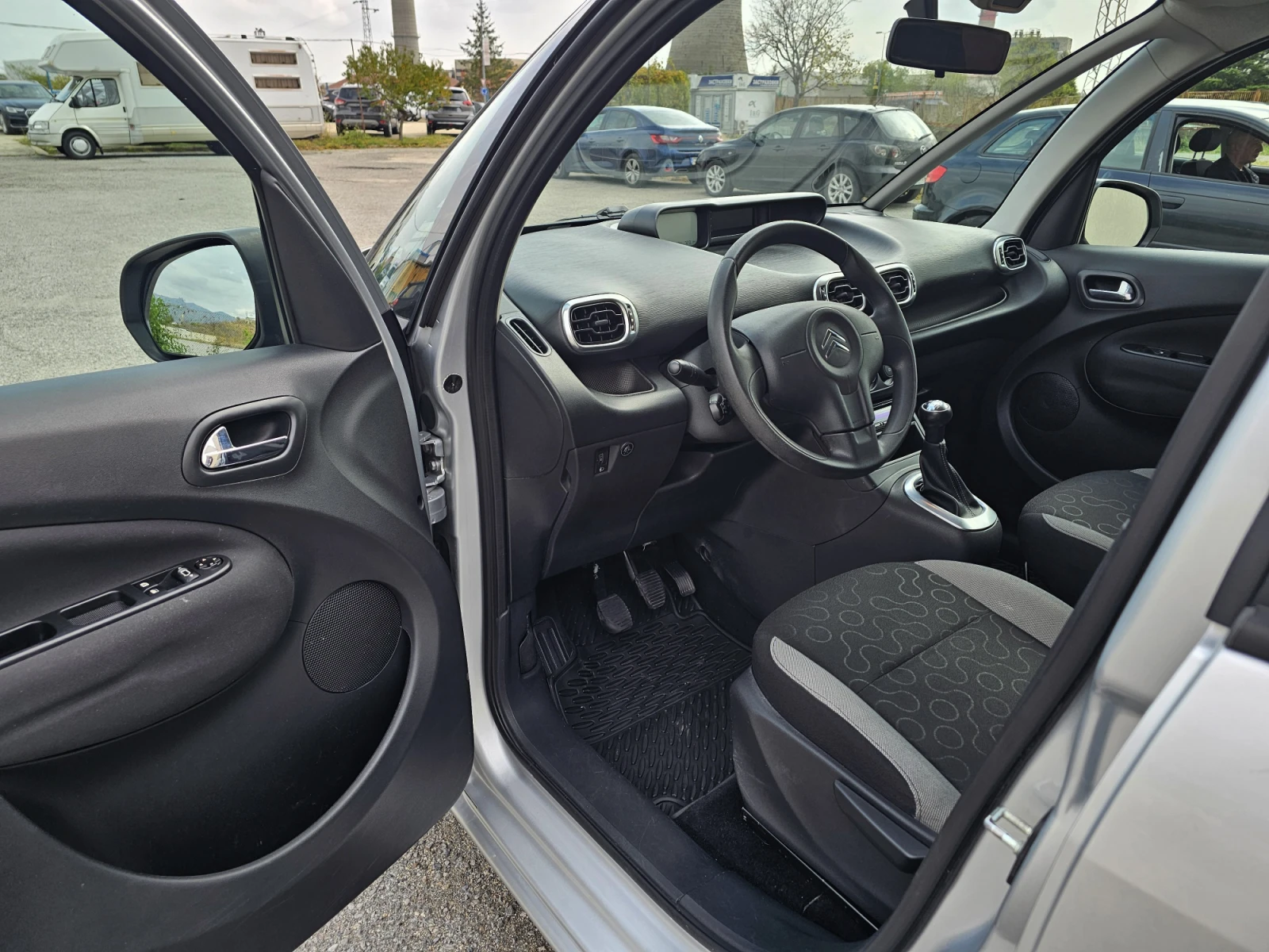 Citroen C3 Picasso 1.4 GPL | Mobile.bg — изображение 9