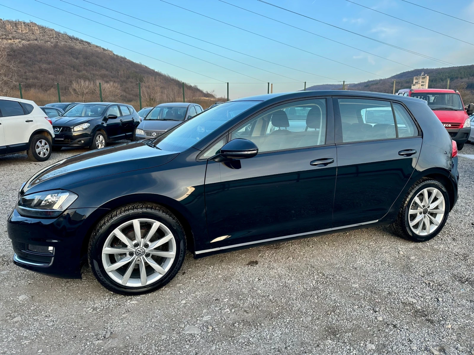 VW Golf 1.6TDI-DSG-AVTOMAT-HIGHLINE-BLUEMOTION, снимка 2 - Автомобили и джипове - 53715657