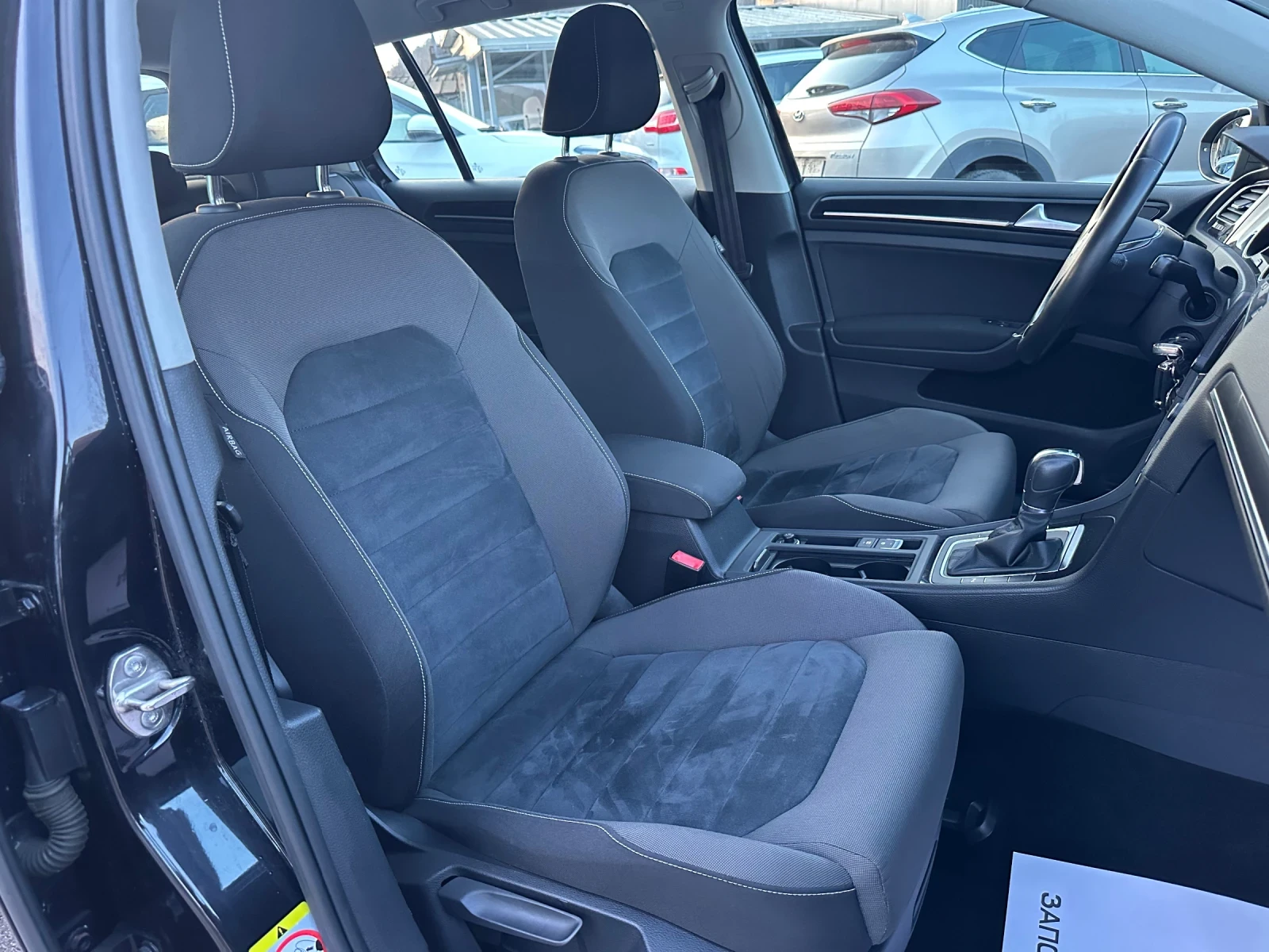 VW Golf 1.6TDI-DSG-AVTOMAT-HIGHLINE-BLUEMOTION, снимка 16 - Автомобили и джипове - 53715657