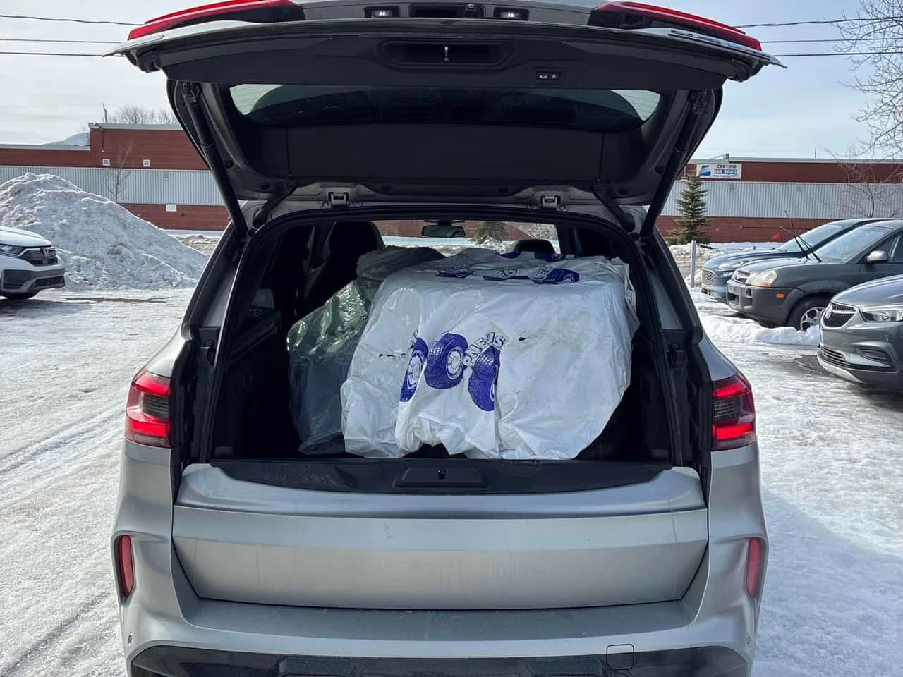 BMW X5M Competition/360/HUD/H/K/PANO/ОБДУХВАНЕ/ГУМИ ДЖАНТИ, снимка 14 - Автомобили и джипове - 53750800