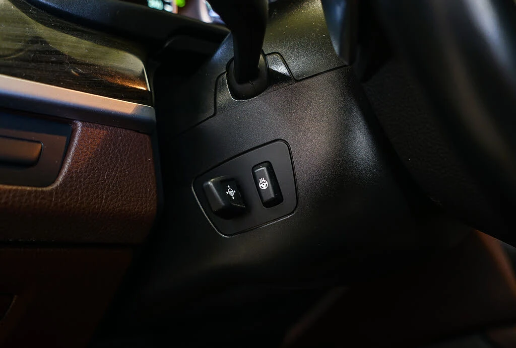 BMW 535 d X-DRIVE* HEAD-UP* 360CAM* АвтоКредит(ЦЕНА ДО БГ), снимка 13 - Автомобили и джипове - 53757752