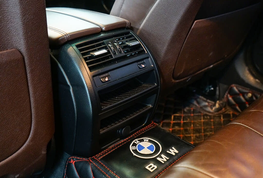 BMW 535 d X-DRIVE* HEAD-UP* 360CAM* АвтоКредит(ЦЕНА ДО БГ), снимка 17 - Автомобили и джипове - 53757752