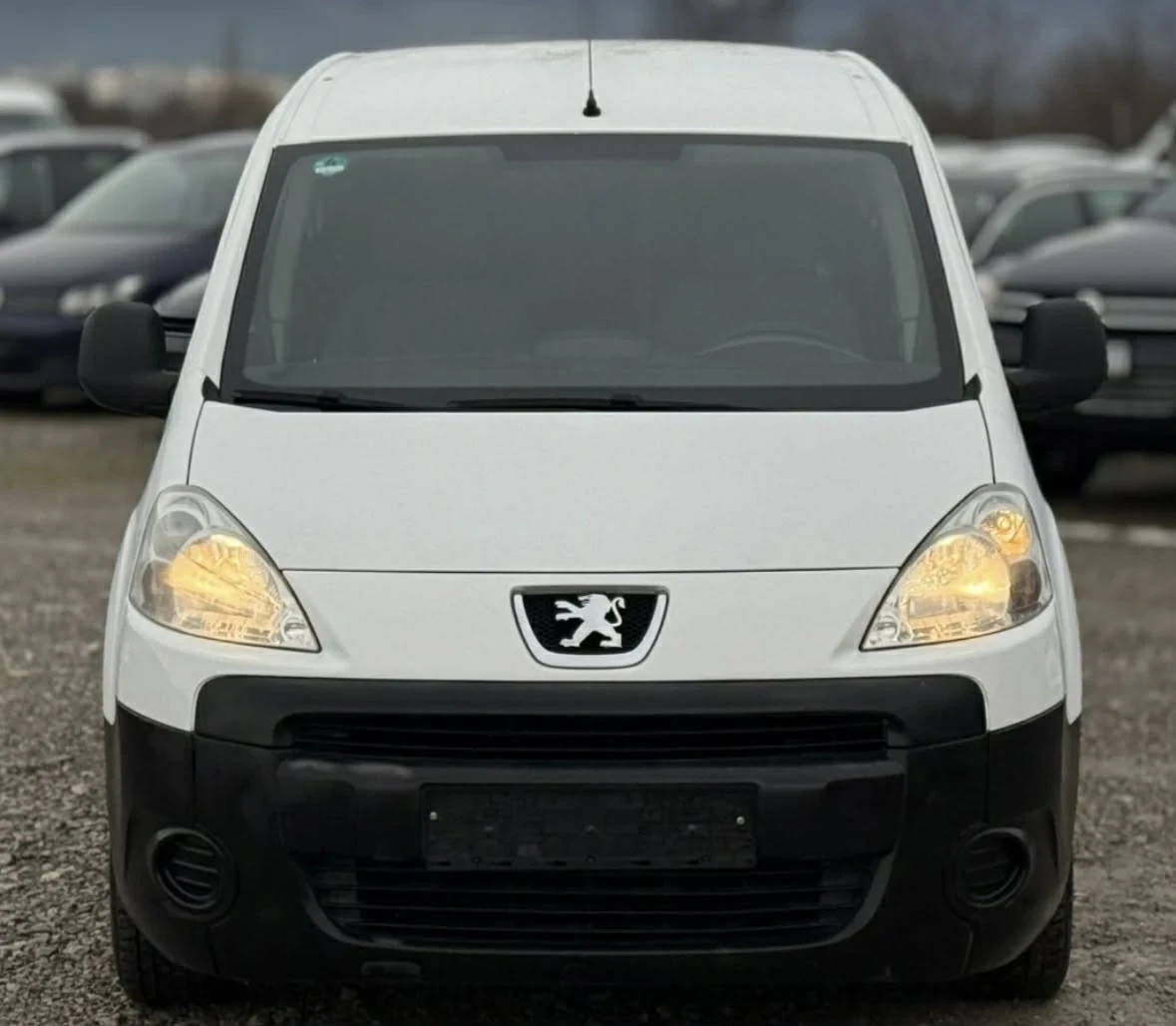 Peugeot Partner 1.6HDI Климатик Германия , снимка 3 - Автомобили и джипове - 53761563