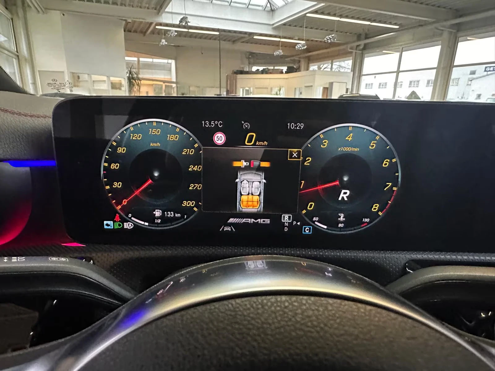 Mercedes-Benz CLA 45 AMG 4MATIC/387HP/NIGHT/CAM/MEMO/LED/952g, снимка 11 - Автомобили и джипове - 53900945