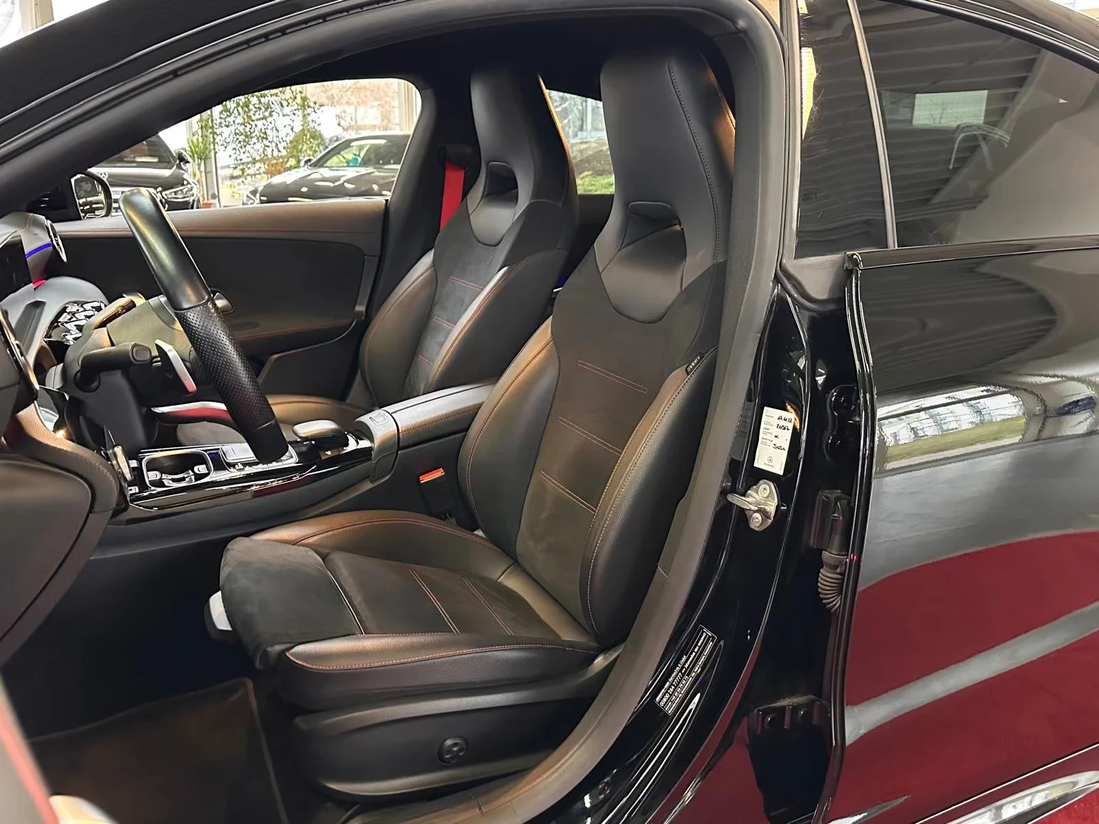 Mercedes-Benz CLA 45 AMG 4MATIC/387HP/NIGHT/CAM/MEMO/LED/952g, снимка 7 - Автомобили и джипове - 53900945