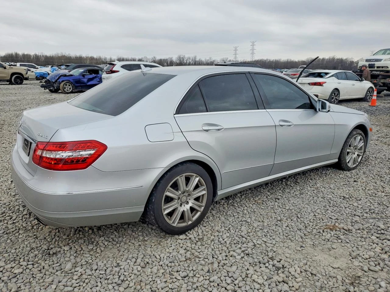 Mercedes-Benz E 350 3.5l 4Matic, снимка 4 - Автомобили и джипове - 54064344