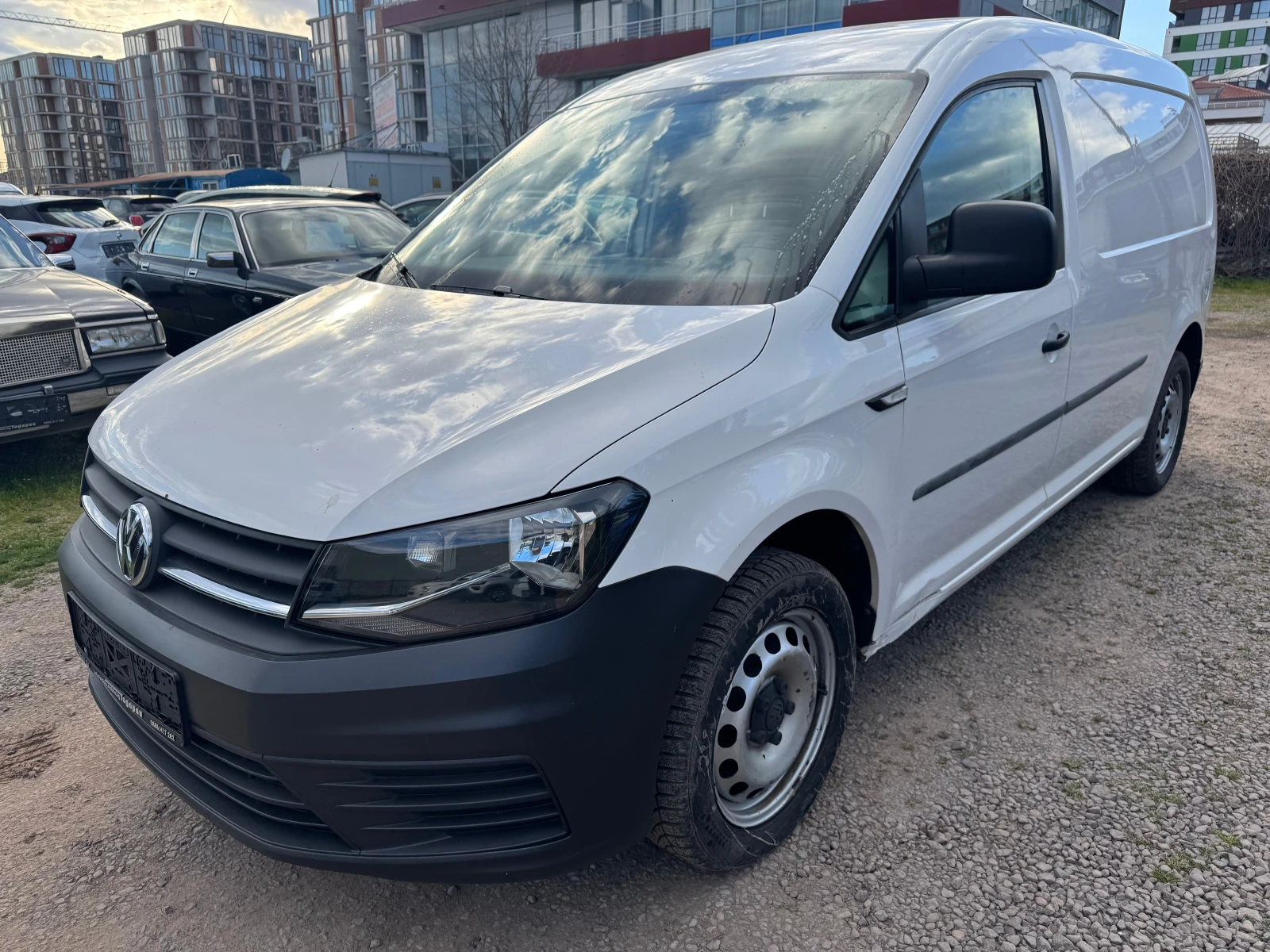 VW Caddy 1.4TSI BlueMotion Technology DSG, снимка 2 - Автомобили и джипове - 54236379