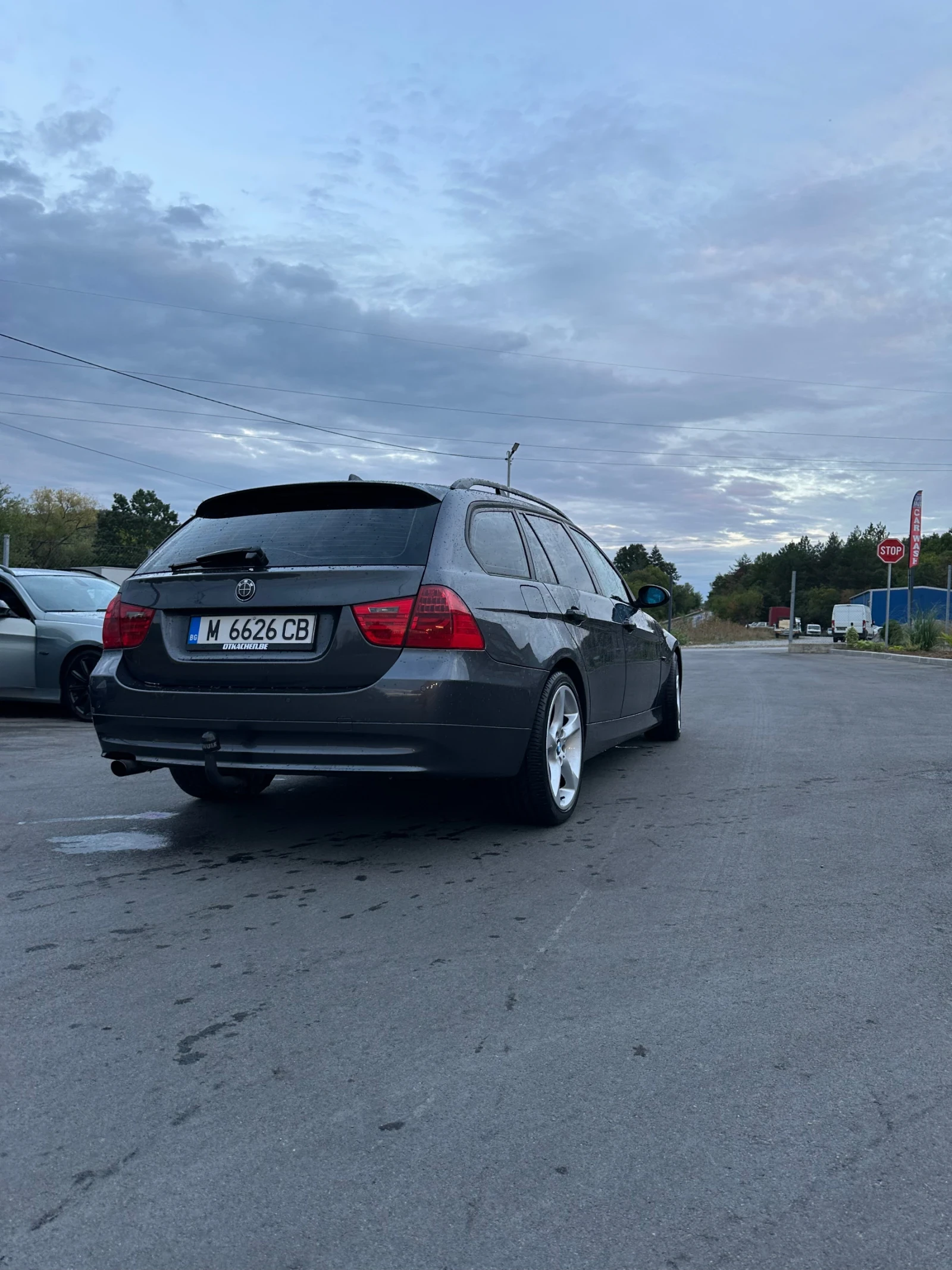 BMW 320, снимка 6 - Автомобили и джипове - 54392969