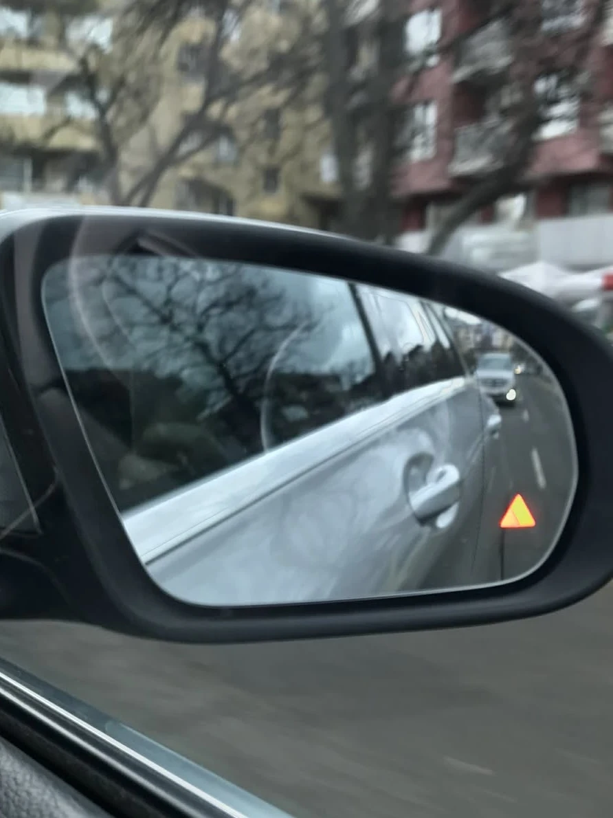 Mercedes-Benz C 220 Luxury Bluetec, снимка 9 - Автомобили и джипове - 54412590