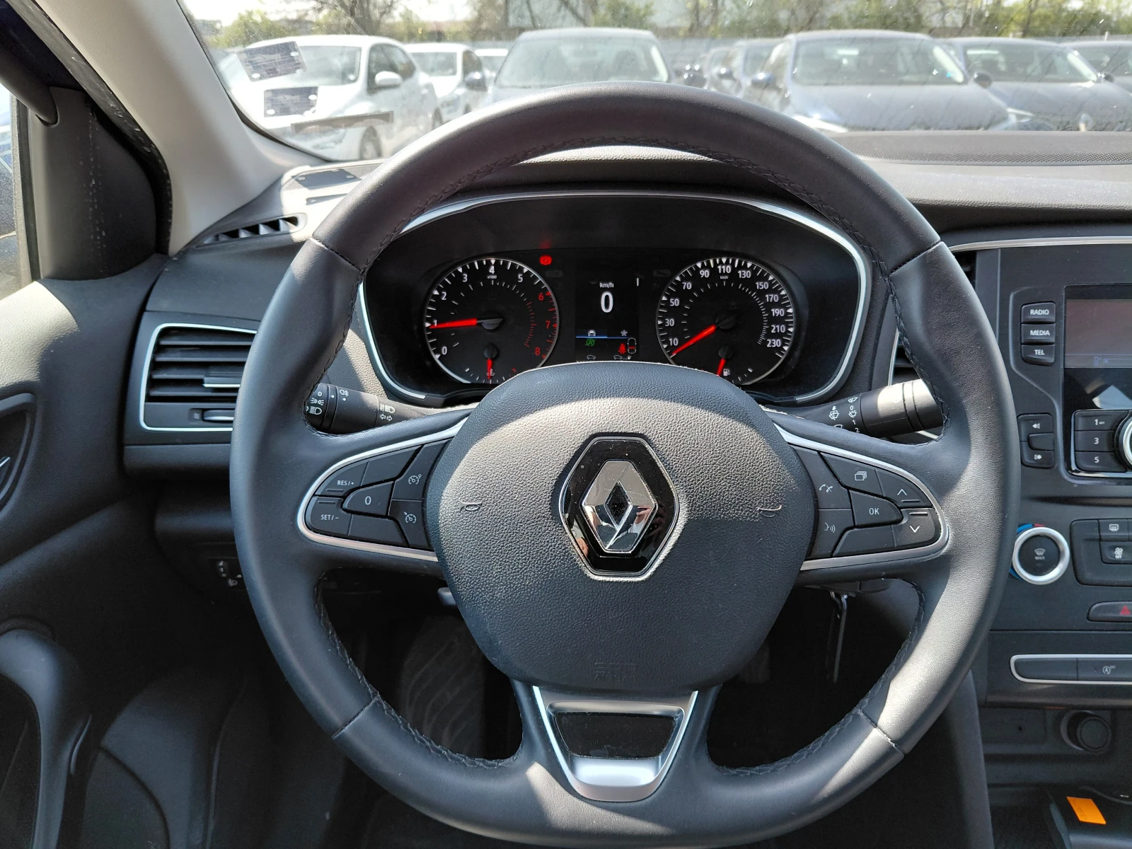 Renault Megane 1.3TCe/140�.�/Life | Mobile.bg � ����������� 10