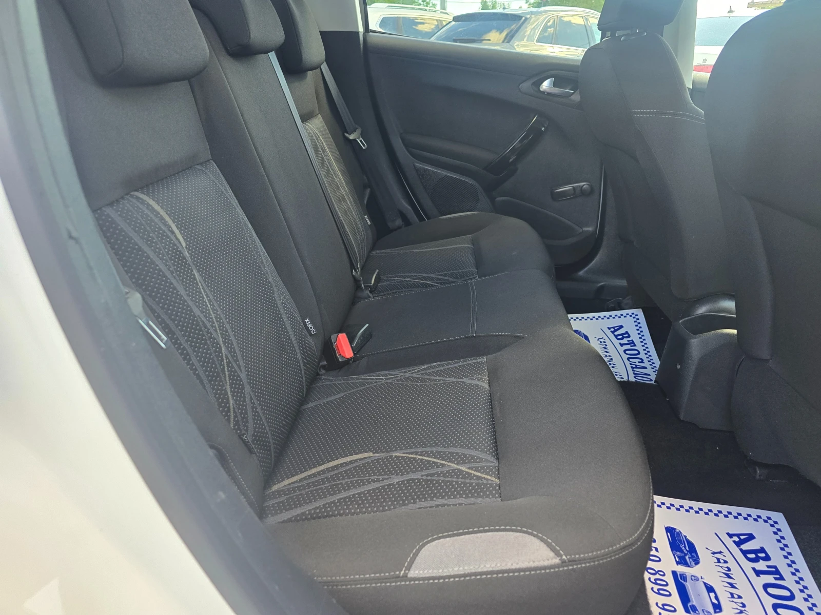 Peugeot 208 1.4HDI-FACE-AVTOMAT-PANORAMA, снимка 13 - Автомобили и джипове - 54595447