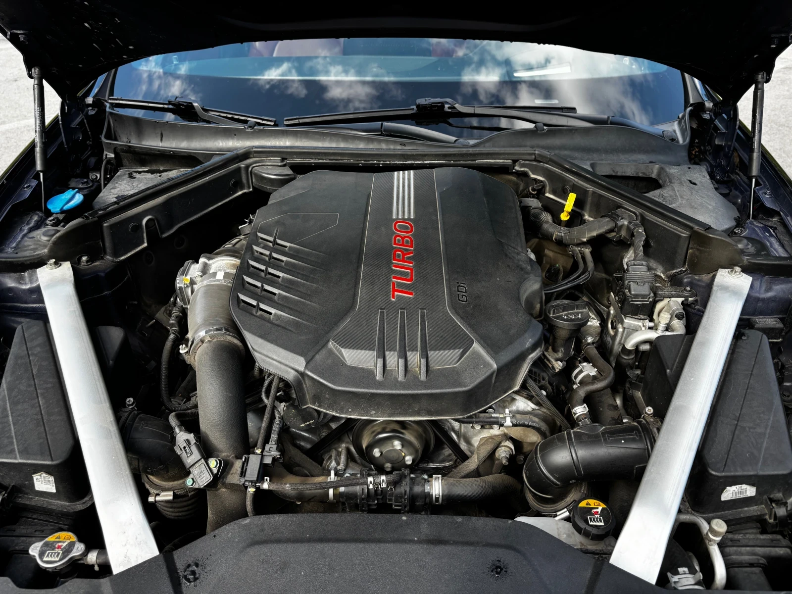Kia Stinger GT 3.3 BI TURBO, снимка 8 - Автомобили и джипове - 54632669