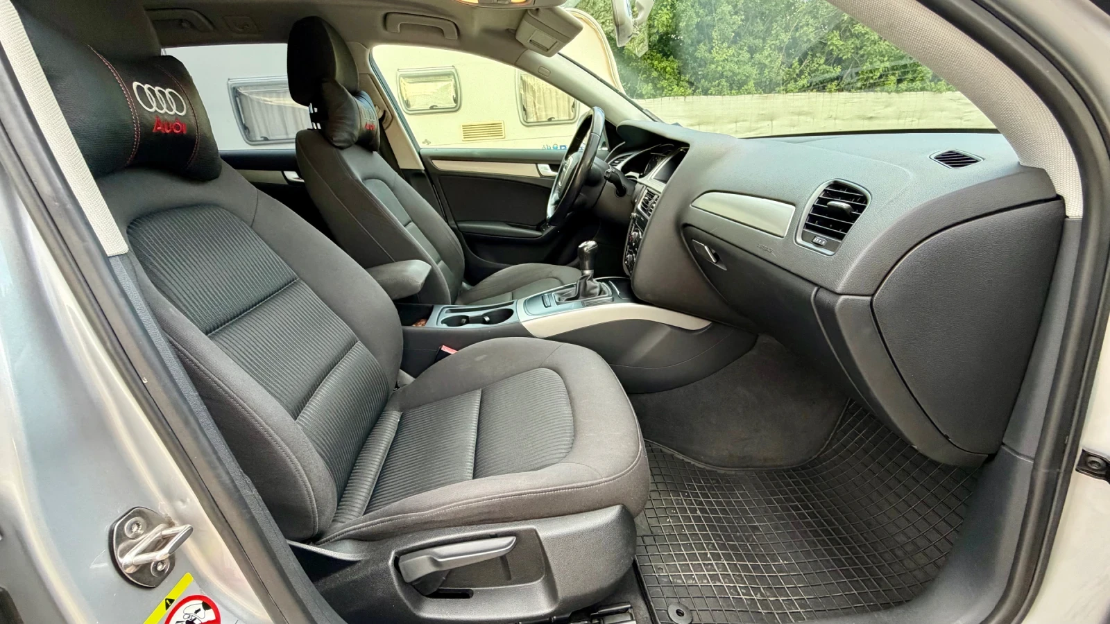 Audi A4 1.8 TFSI , снимка 11 - Автомобили и джипове - 54879083